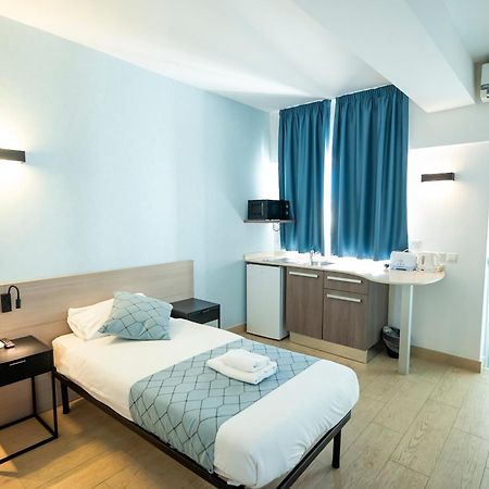Day'S Inn Hotel And Residence สลีมา ภายนอก รูปภาพ