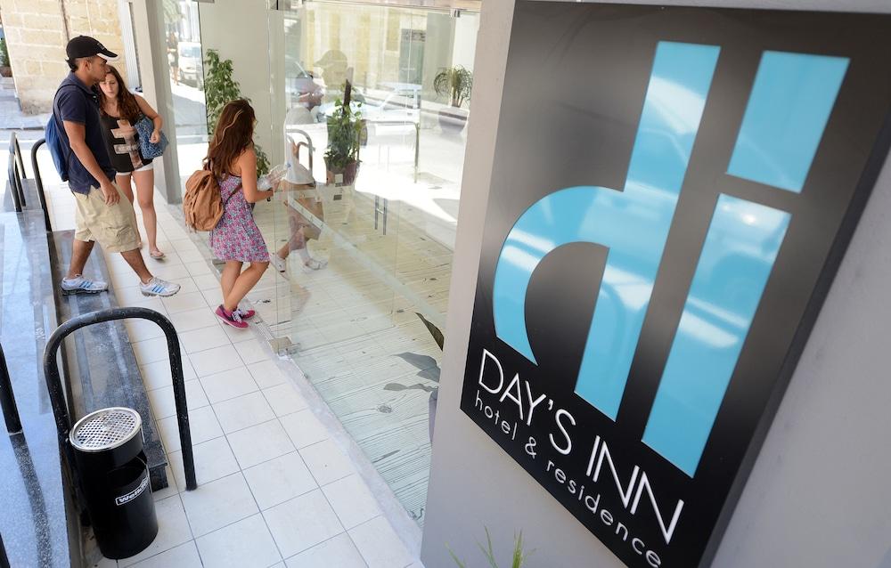 Day'S Inn Hotel And Residence สลีมา ภายนอก รูปภาพ