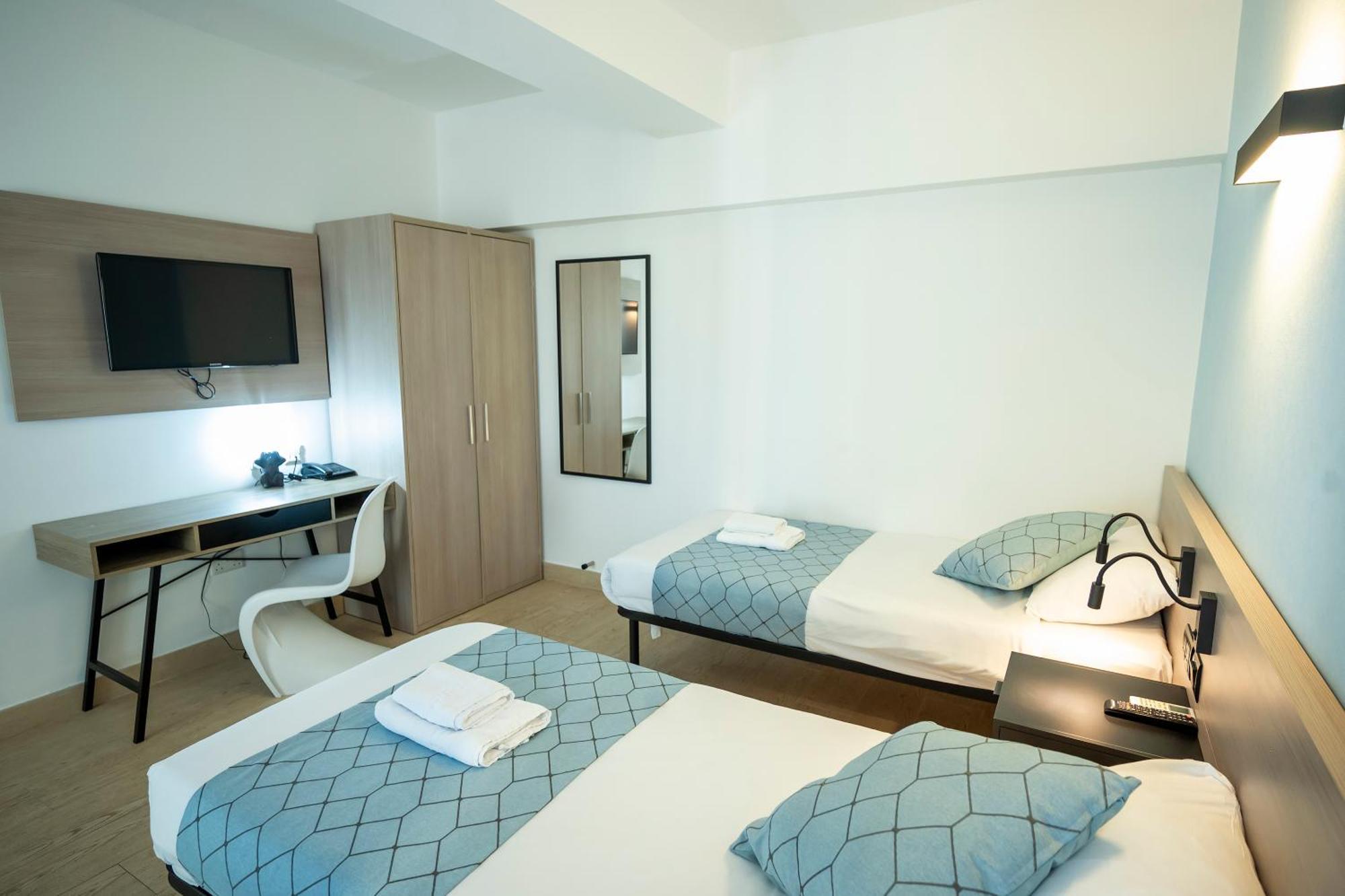 Day'S Inn Hotel And Residence สลีมา ภายนอก รูปภาพ
